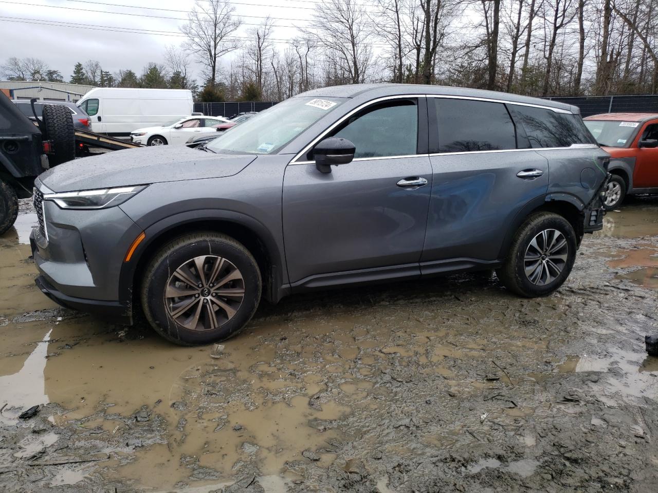 2023 INFINITI QX60 PURE