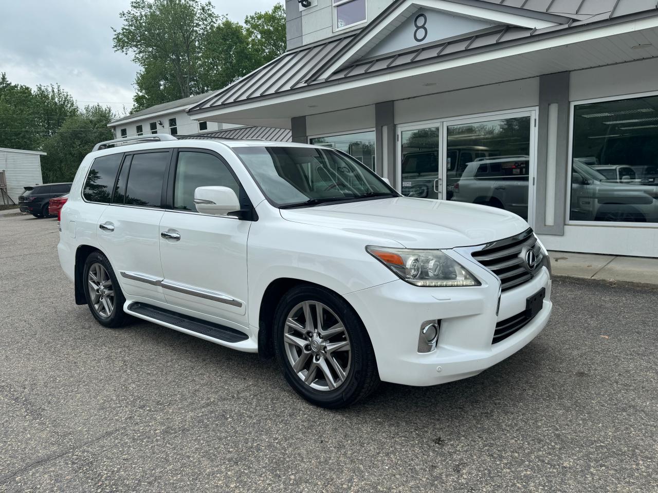 2013 LEXUS LX 570