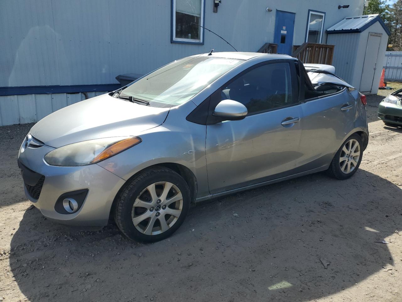 2013 MAZDA MAZDA2