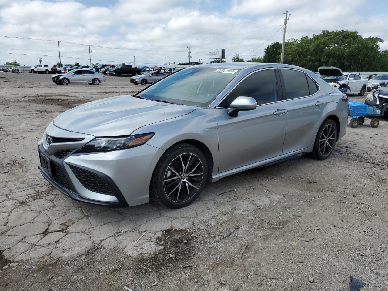 2021 TOYOTA CAMRY SE