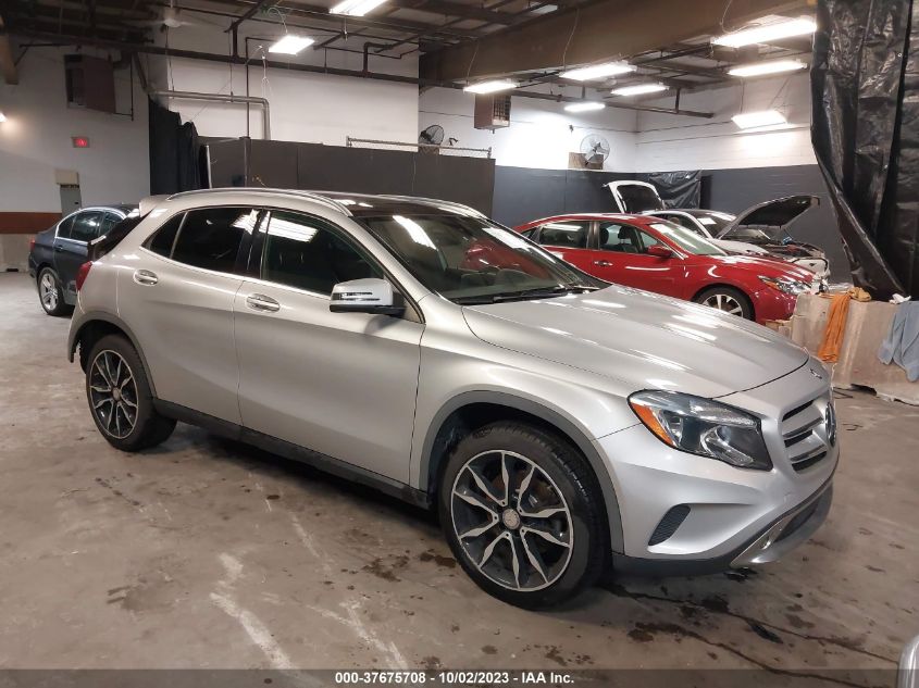 2016 MERCEDES-BENZ GLA 250