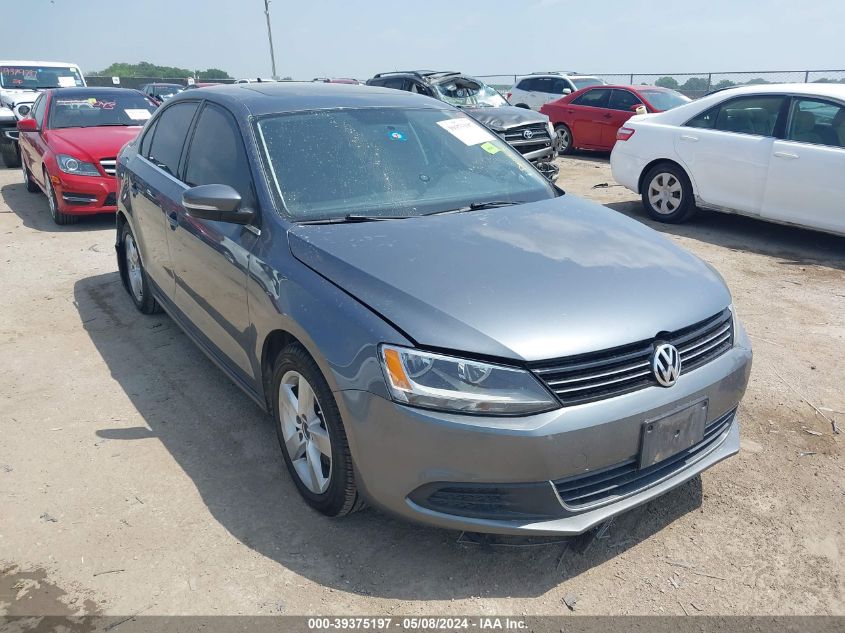 2013 VOLKSWAGEN JETTA 2.0L TDI