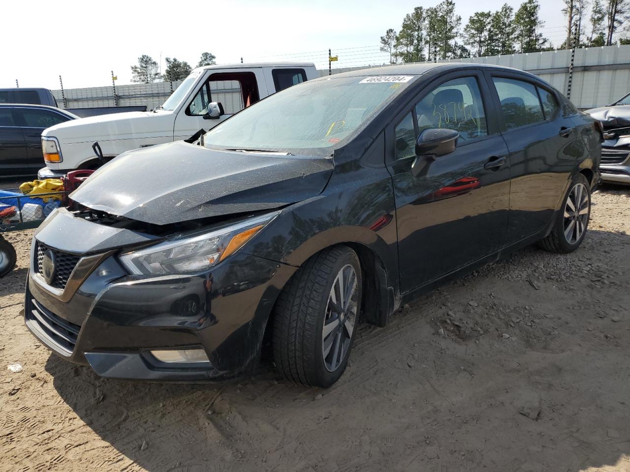 2020 NISSAN VERSA SR