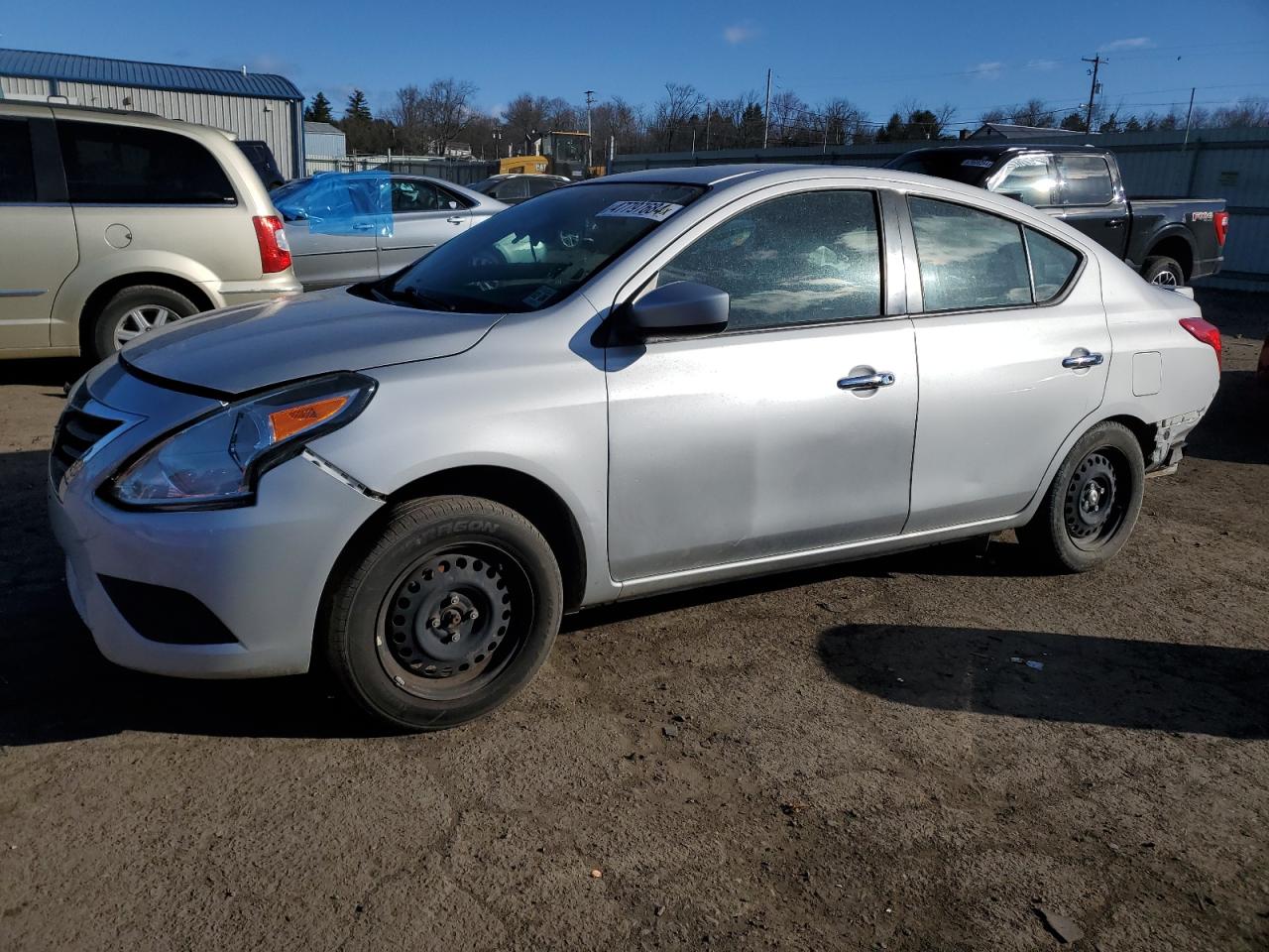 2019 NISSAN VERSA S