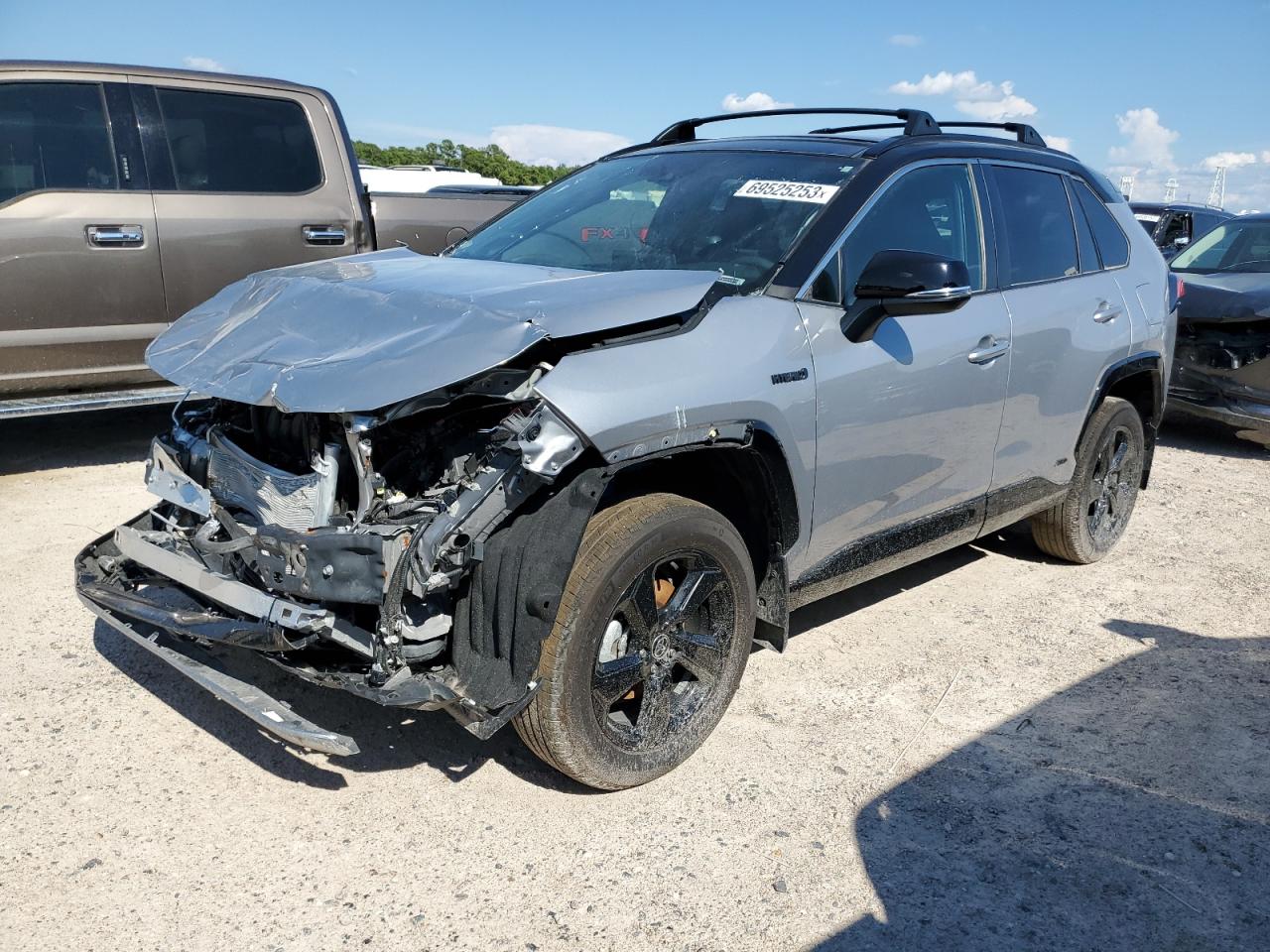 2021 TOYOTA RAV4 XSE