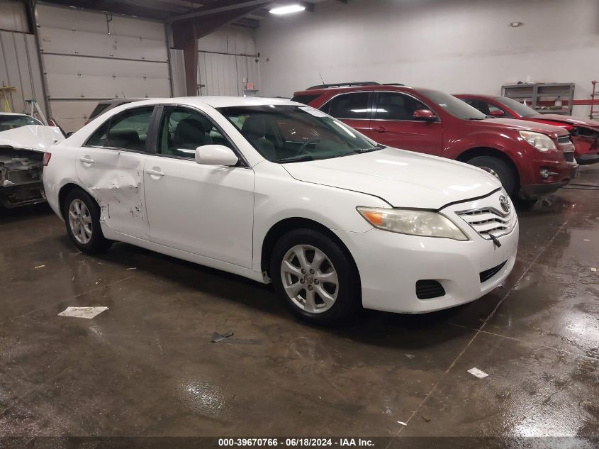 2011 TOYOTA CAMRY LE