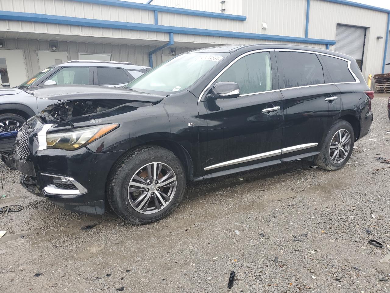 2019 INFINITI QX60 LUXE