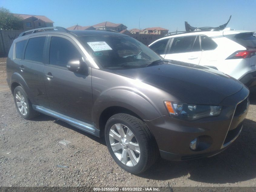 2013 MITSUBISHI OUTLANDER SE