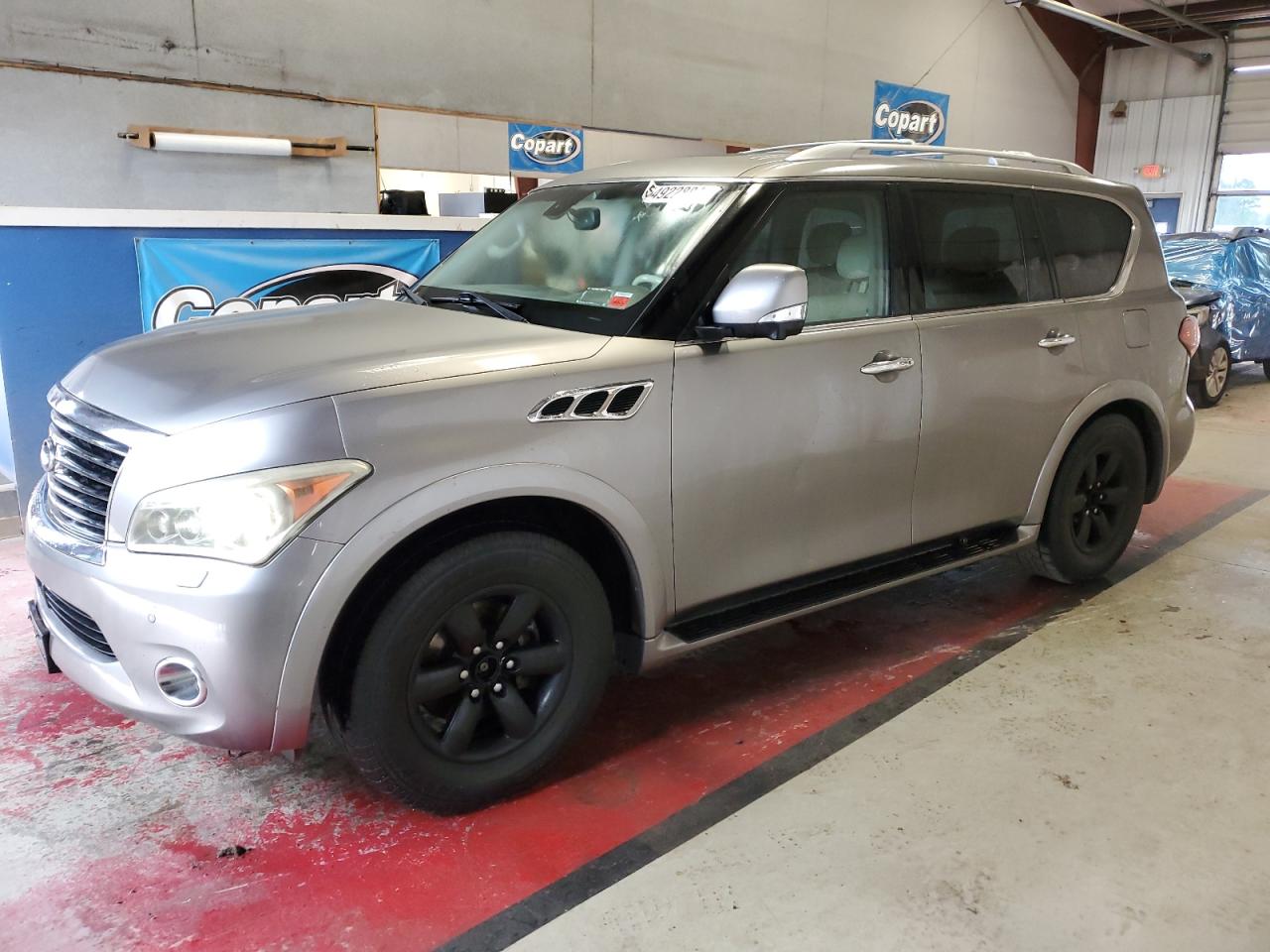 2011 INFINITI QX56