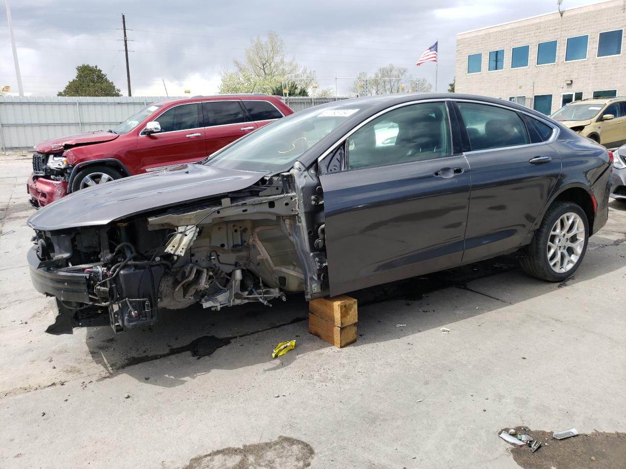 2016 CHRYSLER 200 C