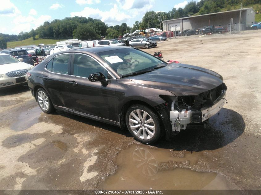 2020 TOYOTA CAMRY LE