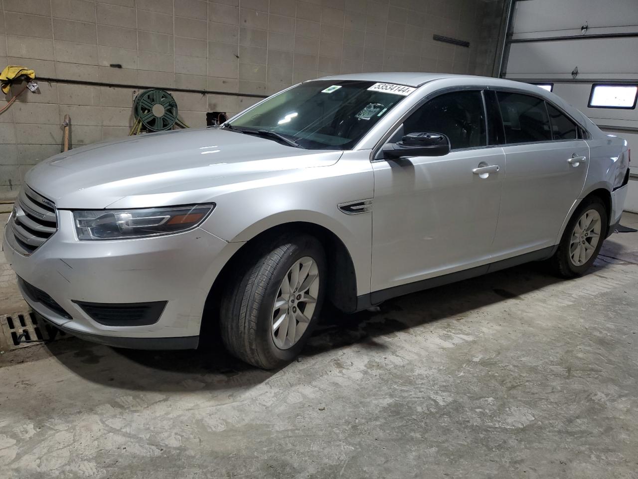 2015 FORD TAURUS SE