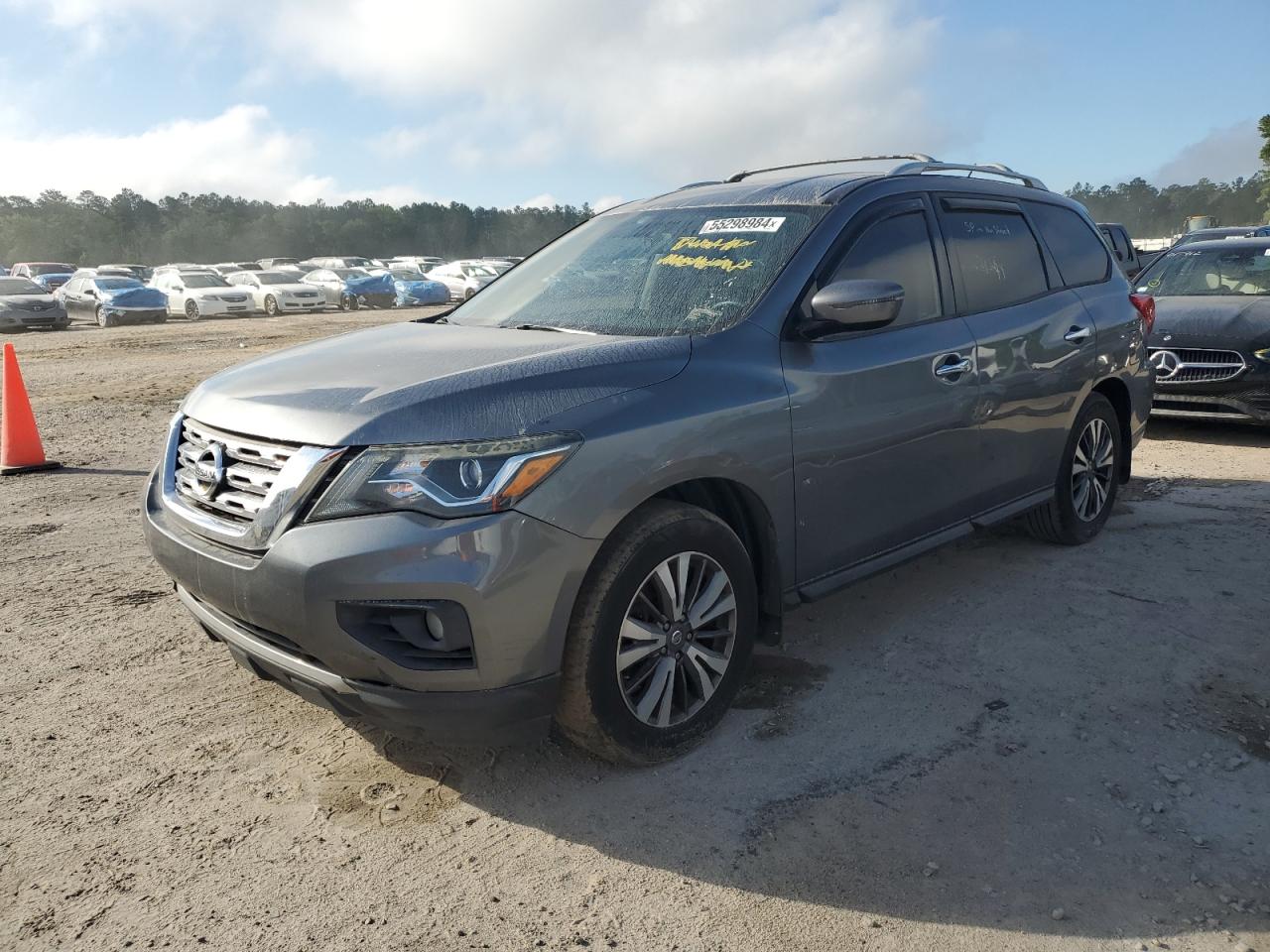 2017 NISSAN PATHFINDER S