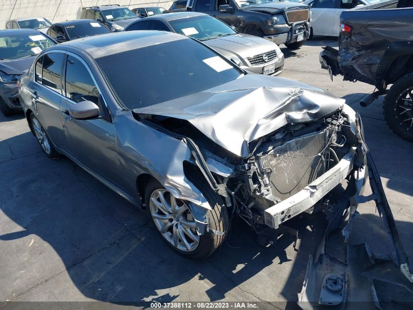 2013 INFINITI G37 JOURNEY