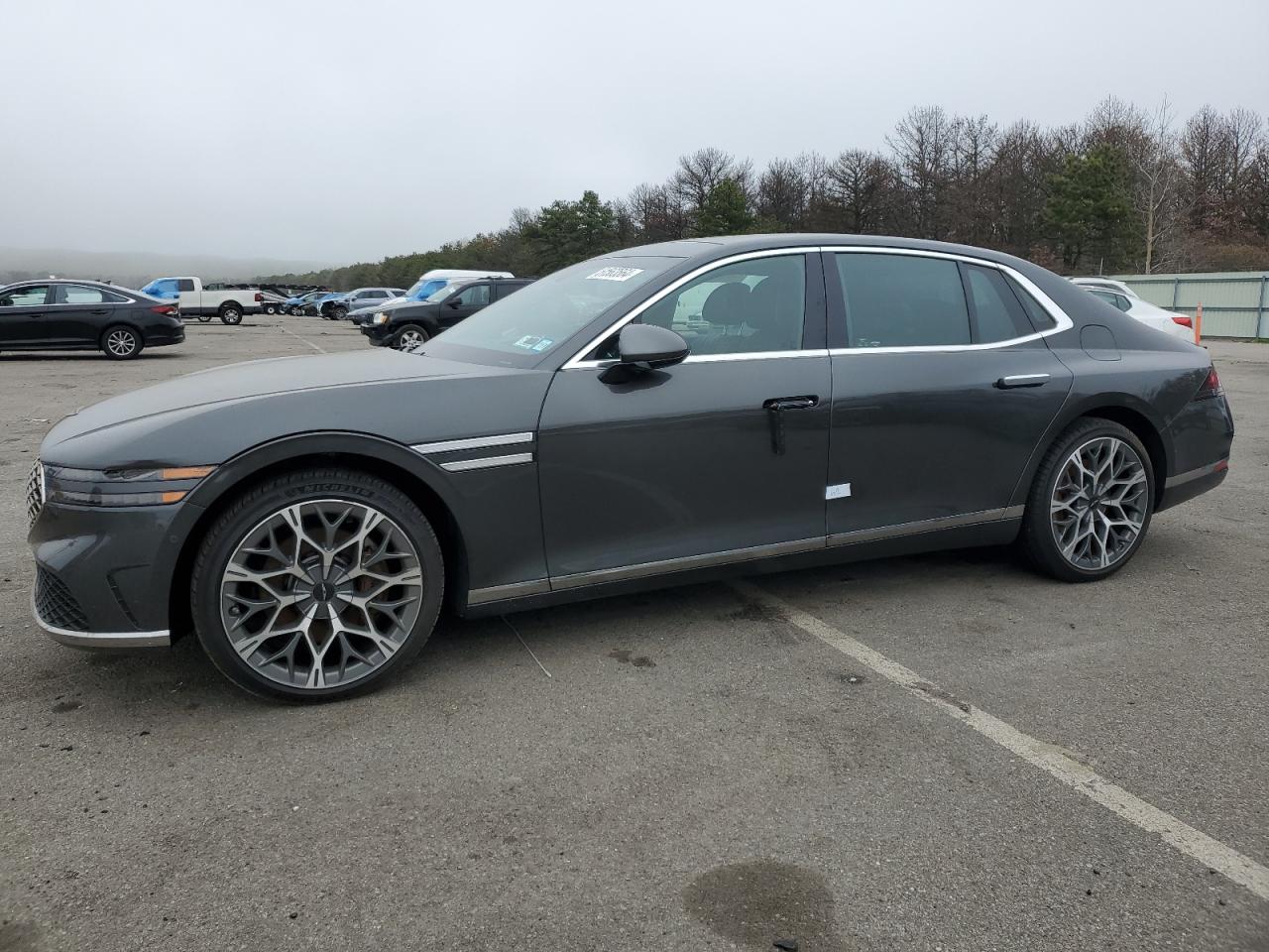 2023 GENESIS G90