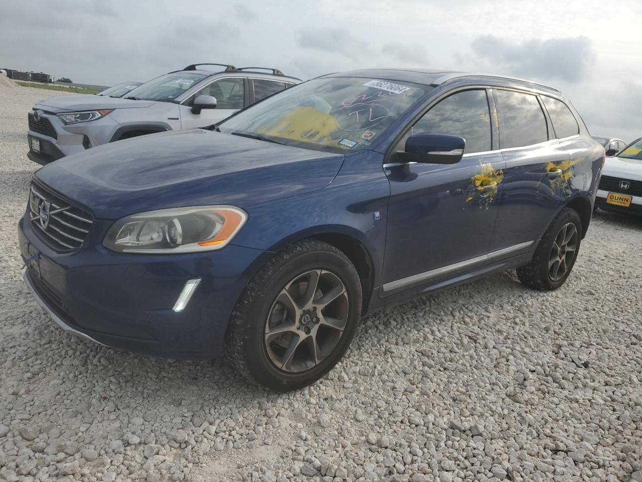 2015 VOLVO XC60 T6 PLATINUM