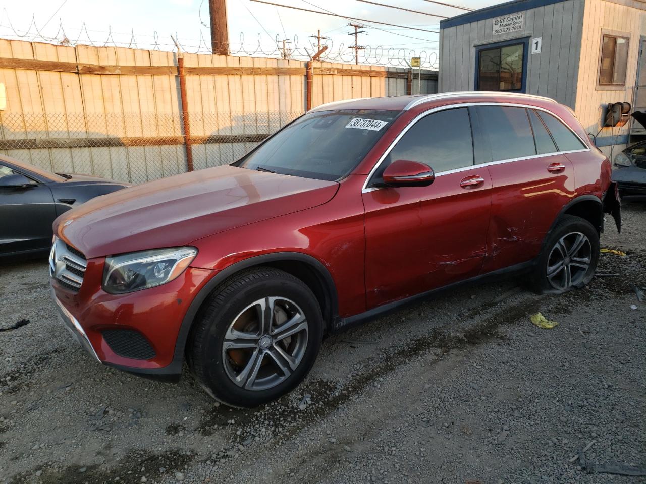 2016 MERCEDES-BENZ GLC 300