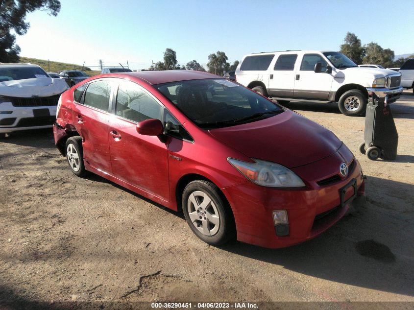 2011 TOYOTA PRIUS THREE