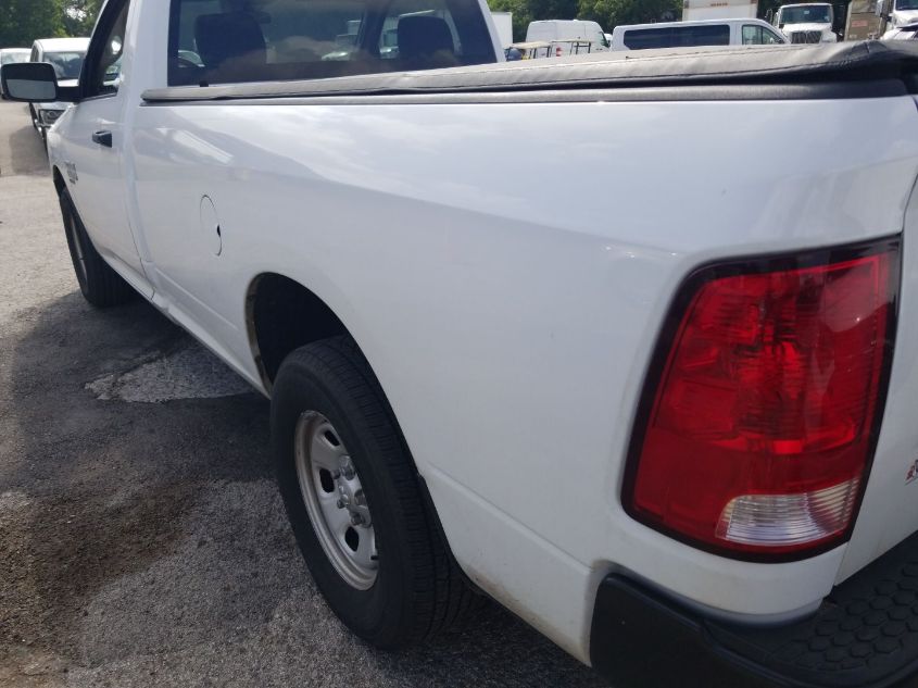 2021 RAM 1500 CLASSIC TRADESMAN REGULAR CAB 4X2 8' BOX