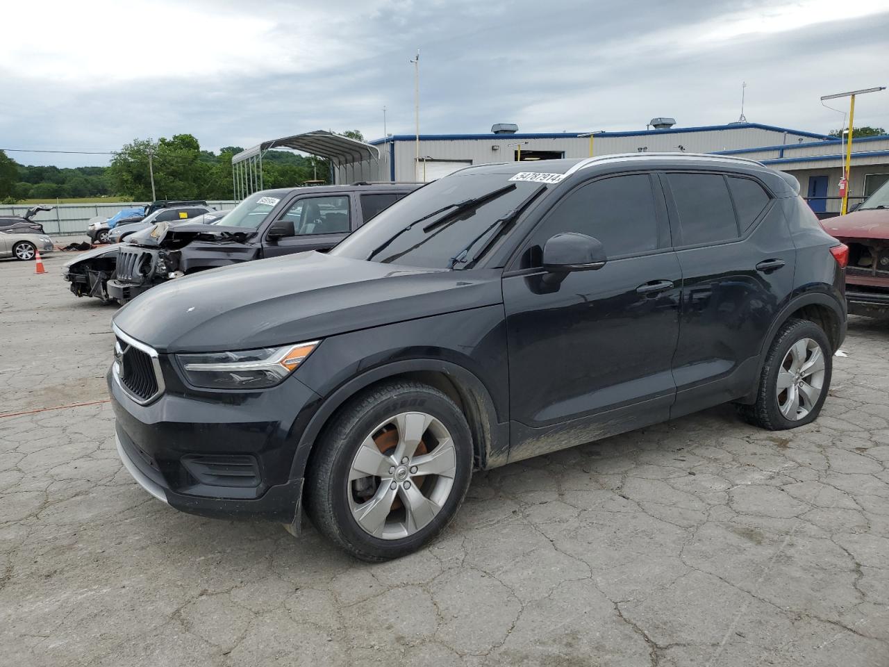 2019 VOLVO XC40 T5 MOMENTUM