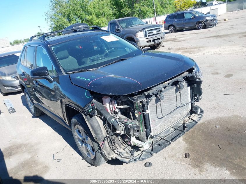 2021 TOYOTA RAV4 XLE