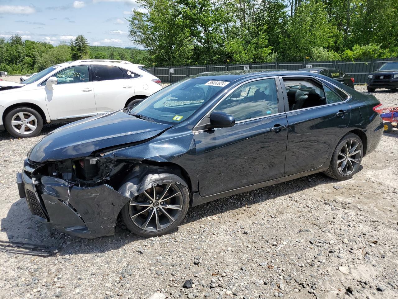 2017 TOYOTA CAMRY LE