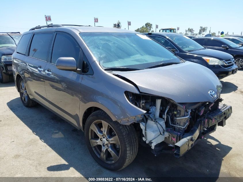 2017 TOYOTA SIENNA SE 8 PASSENGER