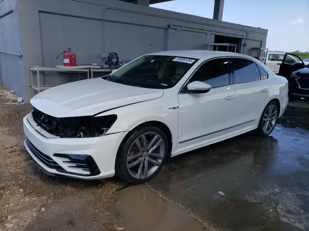 2017 VOLKSWAGEN PASSAT R-LINE