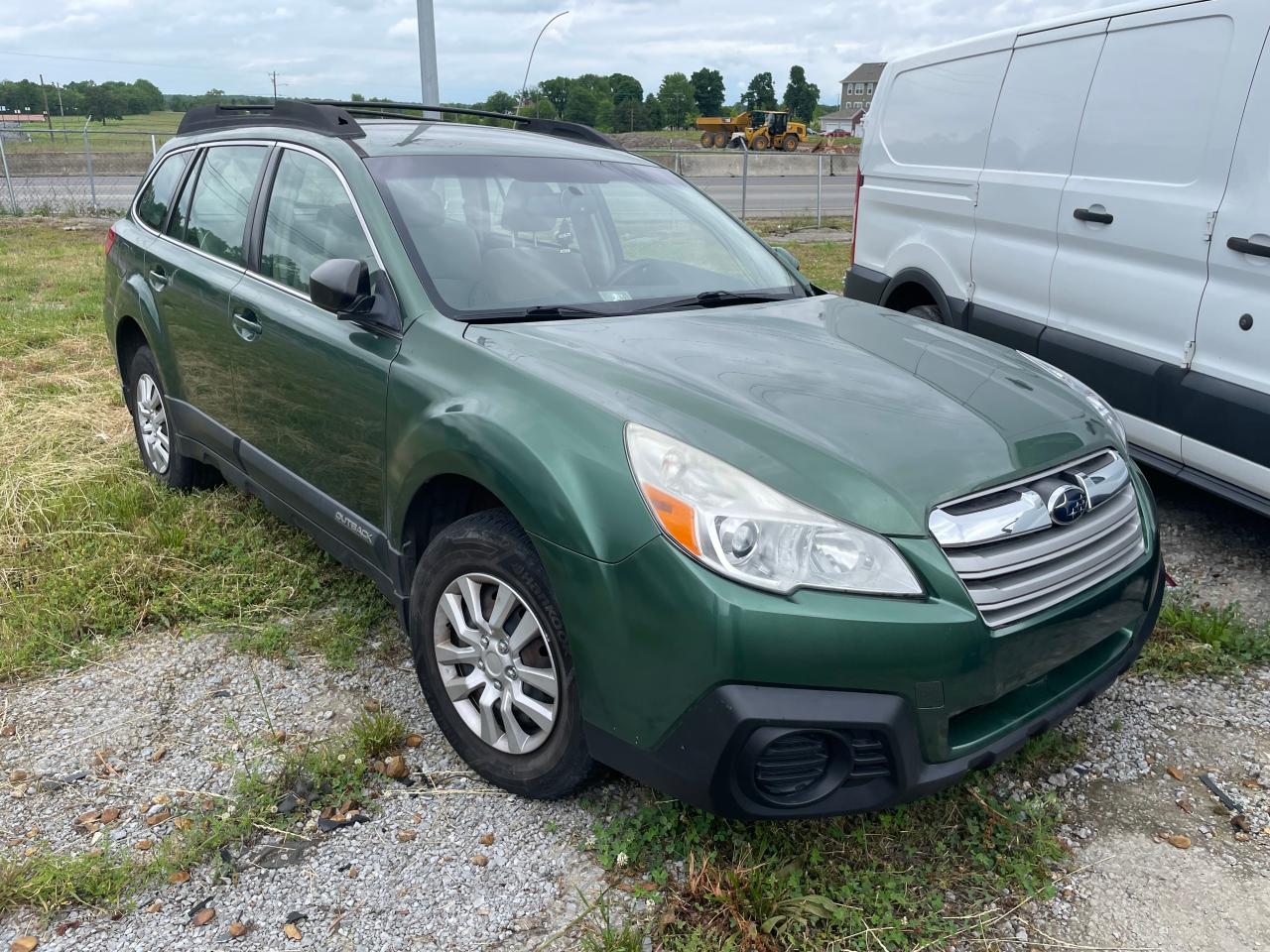 2013 SUBARU OUTBACK 2.5I