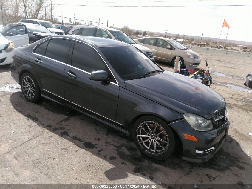 2013 MERCEDES-BENZ C 300 LUXURY 4MATIC/SPORT 4MATIC