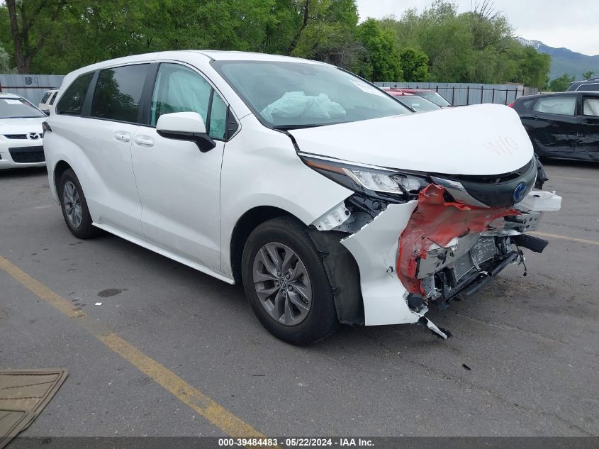 2023 TOYOTA SIENNA LE