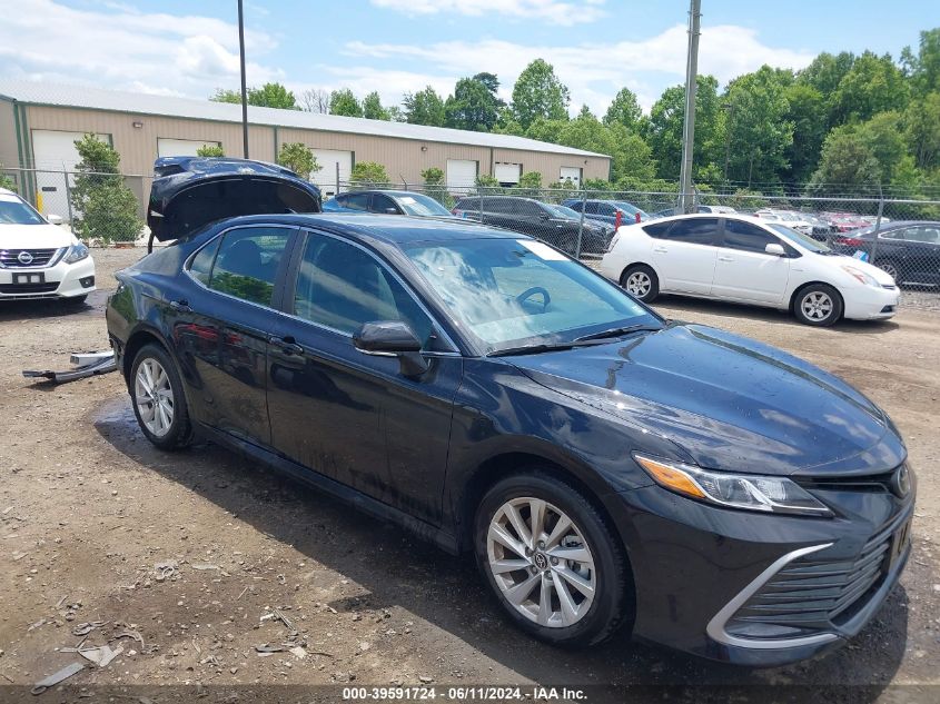 2024 TOYOTA CAMRY LE