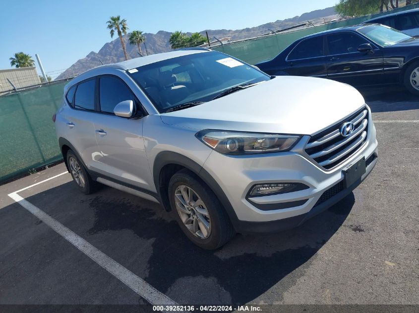 2017 HYUNDAI TUCSON SE