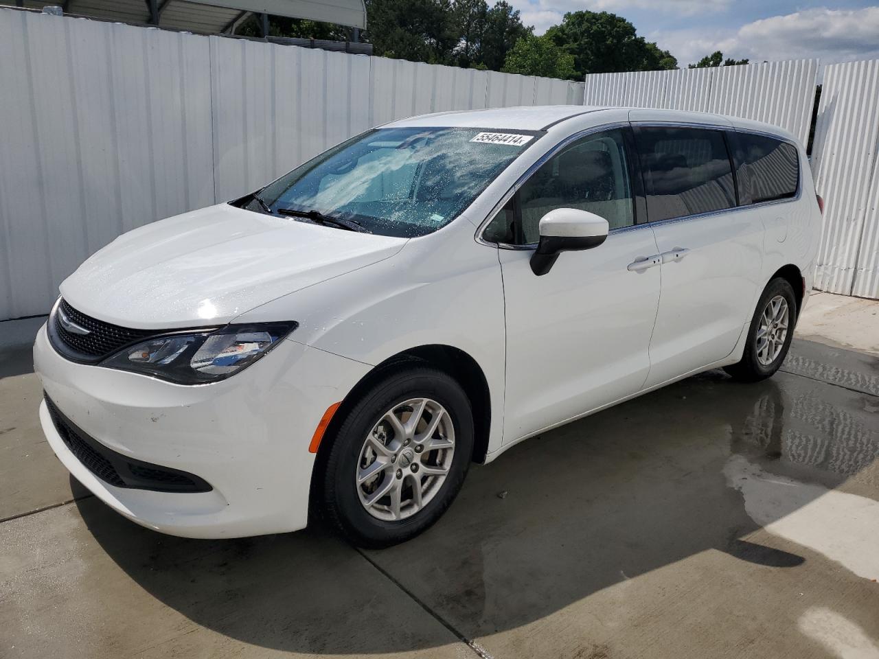 2022 CHRYSLER VOYAGER LX