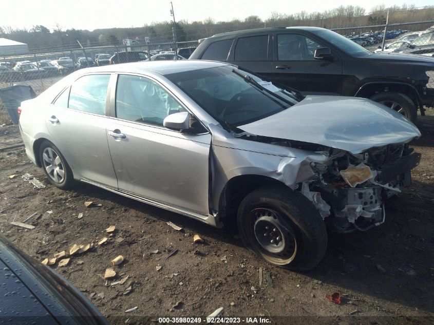 2013 TOYOTA CAMRY LE