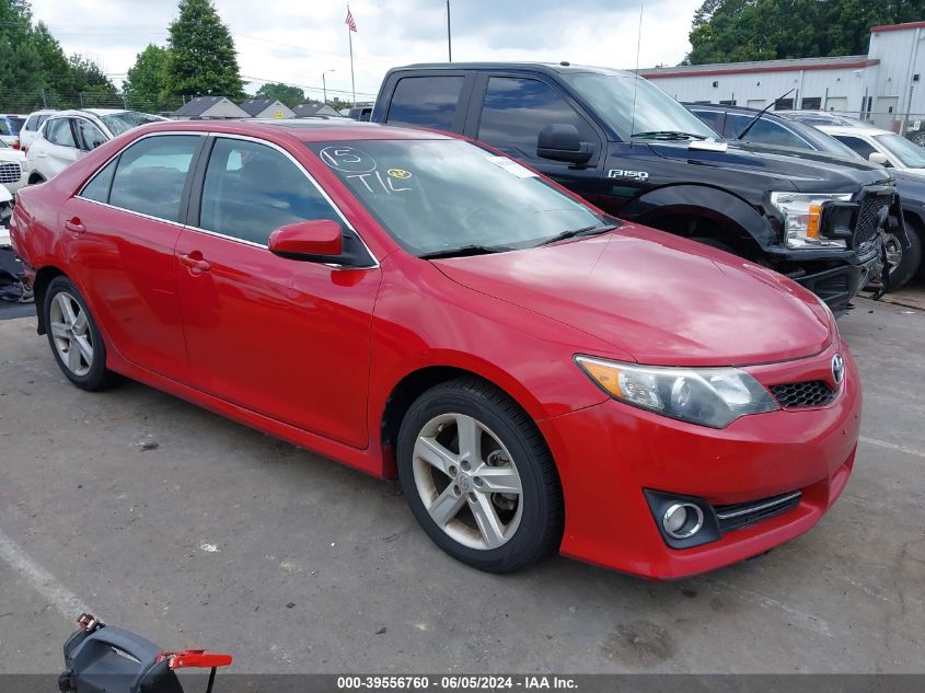 2014 TOYOTA CAMRY SE