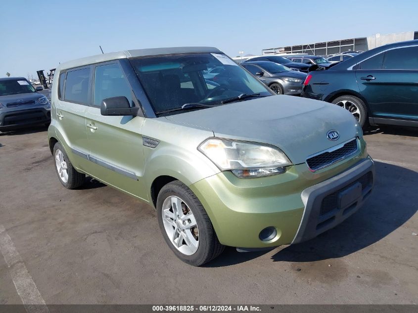 2011 KIA SOUL +