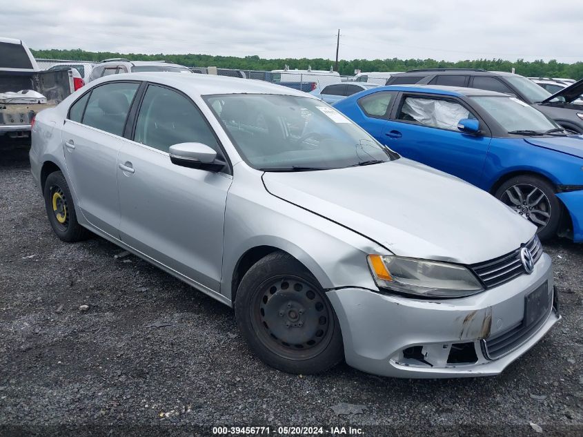 2013 VOLKSWAGEN JETTA 2.5L SE