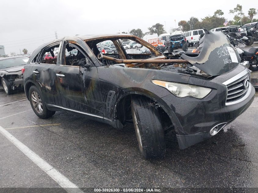 2015 INFINITI QX70