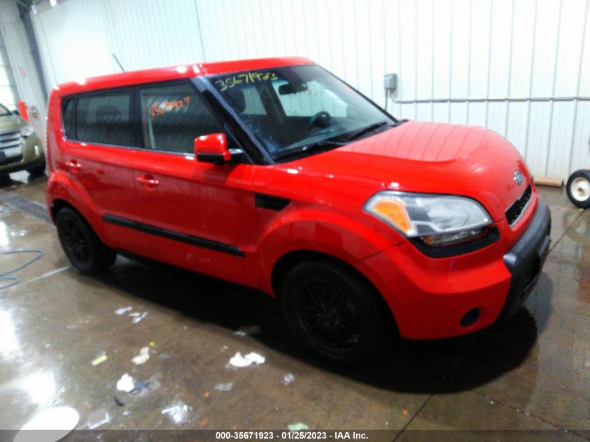 2011 KIA SOUL +