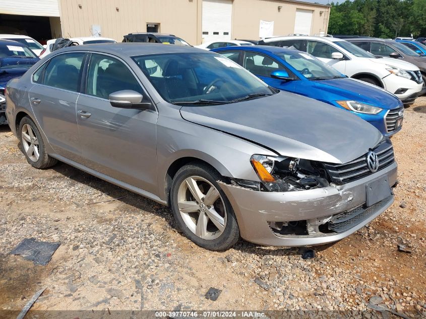 2013 VOLKSWAGEN PASSAT SE