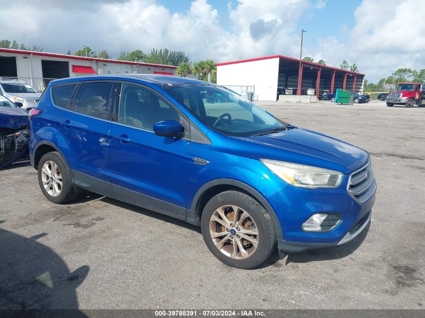 2017 FORD ESCAPE SE