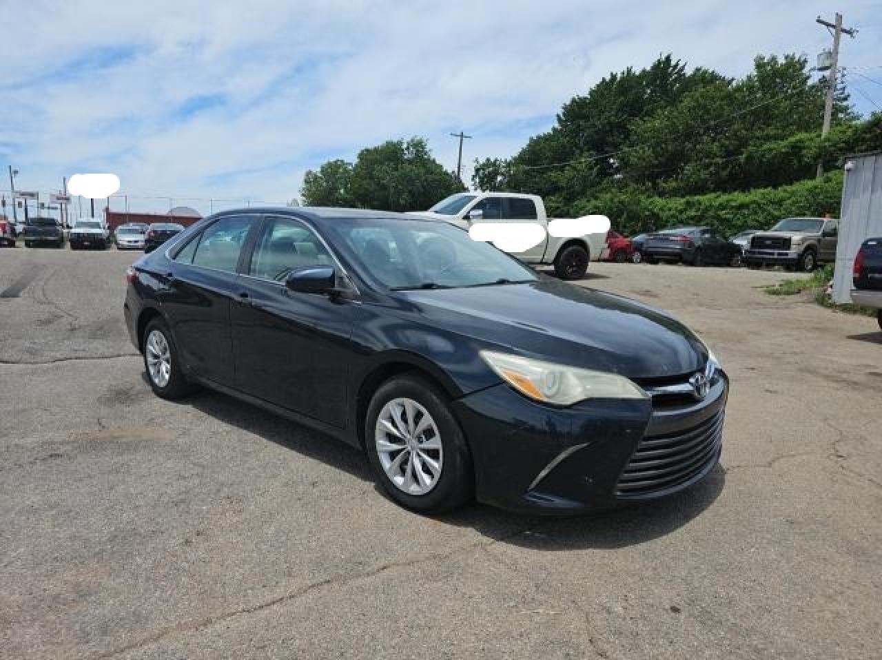 2015 TOYOTA CAMRY LE