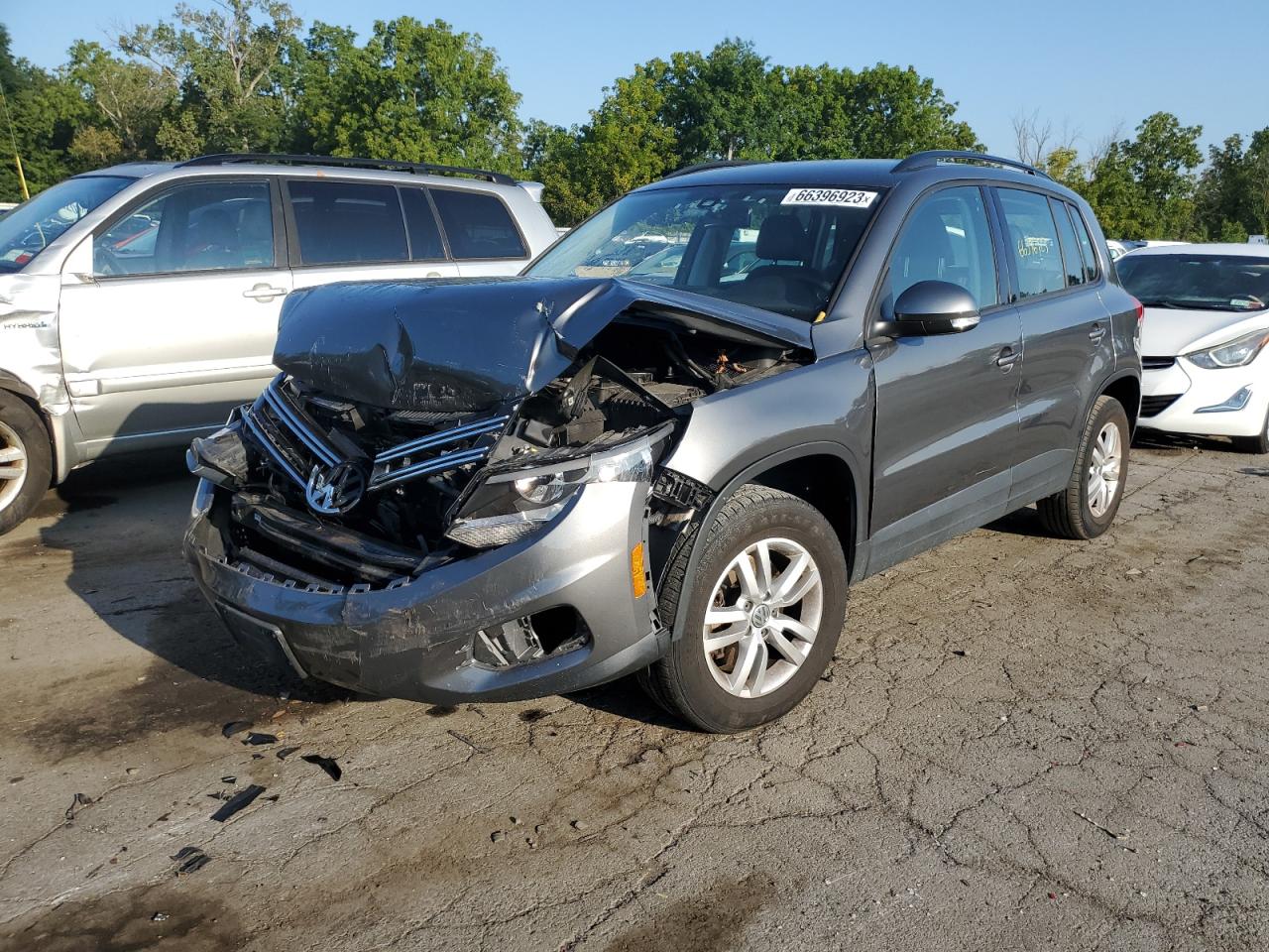 2016 VOLKSWAGEN TIGUAN S