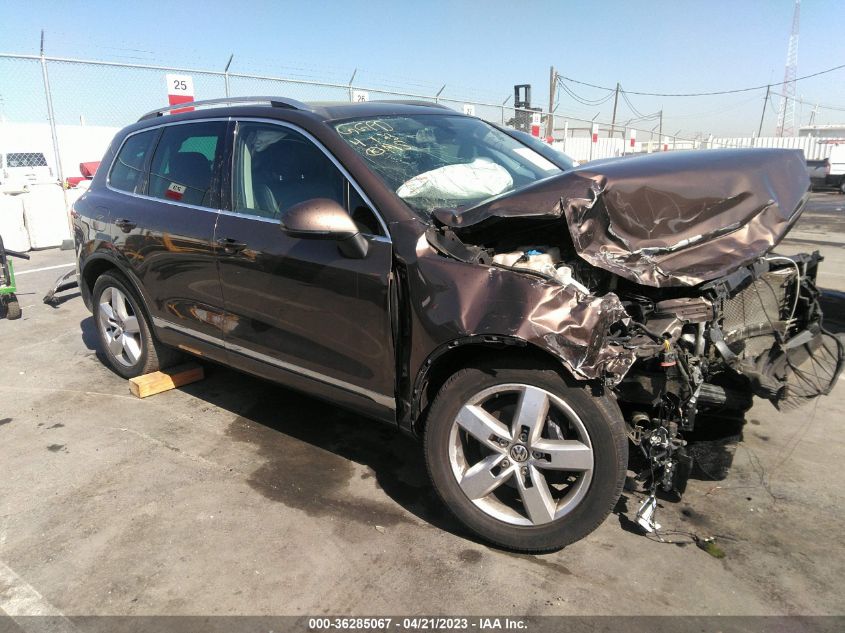 2013 VOLKSWAGEN TOUAREG TDI LUX