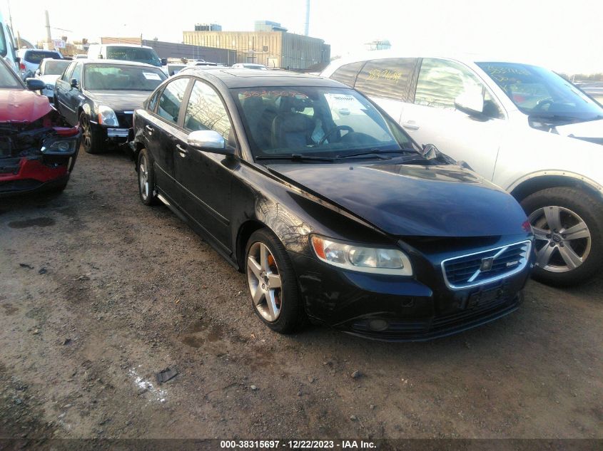 2010 VOLVO S40 T5 R-DESIGN