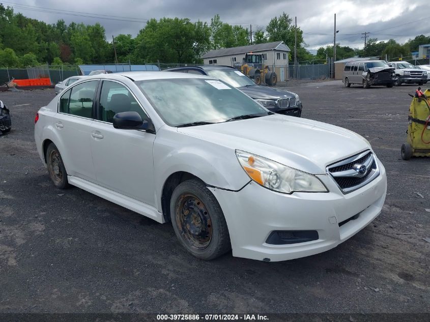 2010 SUBARU LEGACY 2.5I