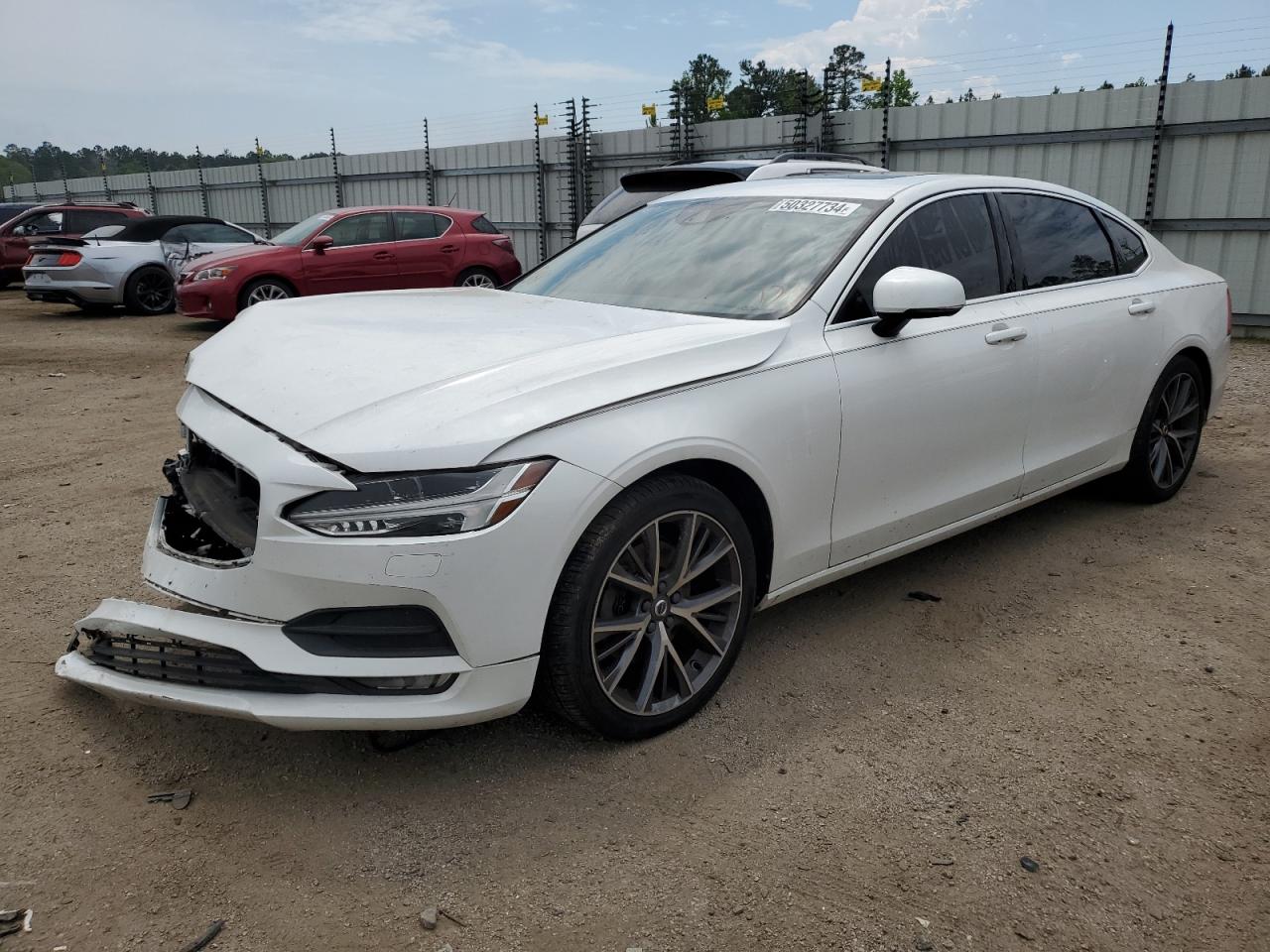 2018 VOLVO S90 T5 MOMENTUM