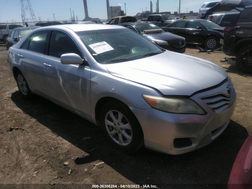 2011 TOYOTA CAMRY LE