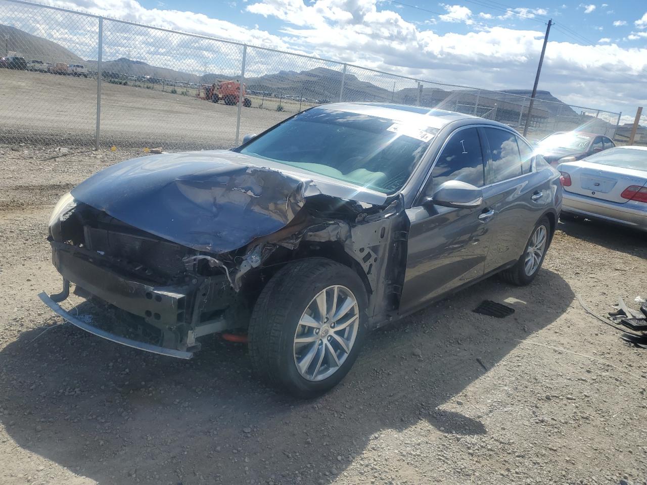 2015 INFINITI Q50 BASE